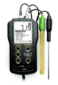 pH/мВ/°С-метр портативный с электродом HI1230B и термодатчиком HANNA HI83141